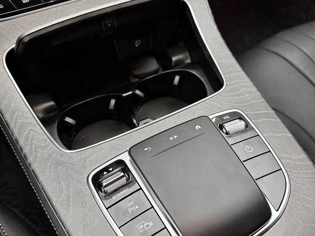 Mercedes-Benz CLS 2021 — фото 17