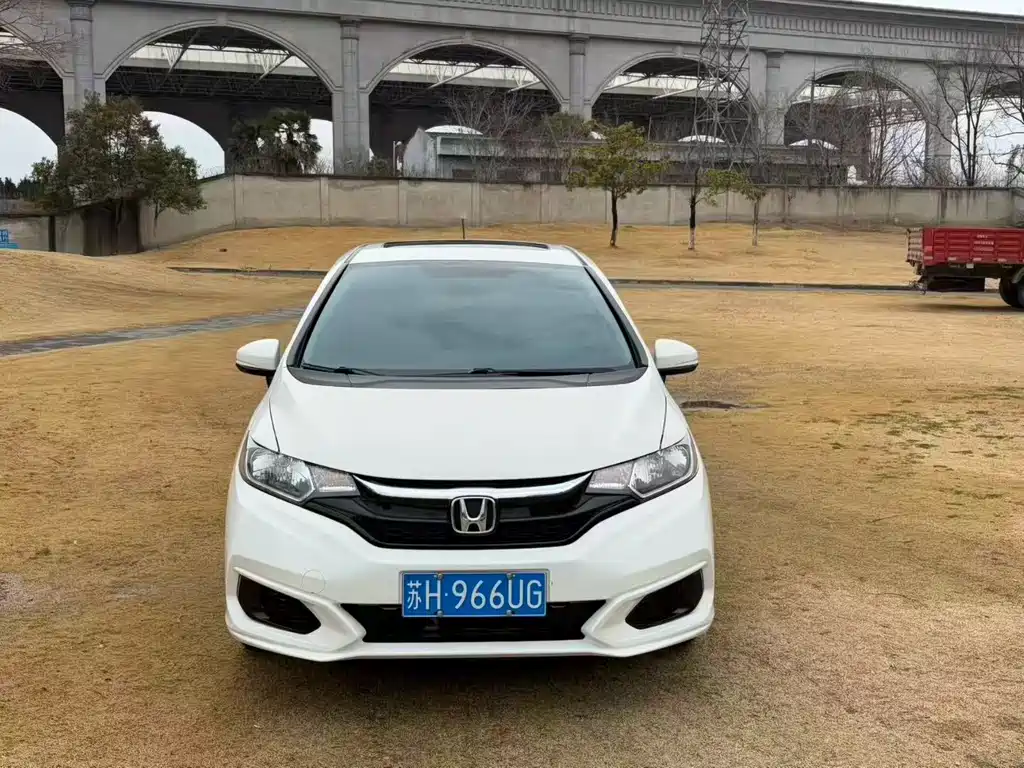 Honda Fit 2018 — фото 2