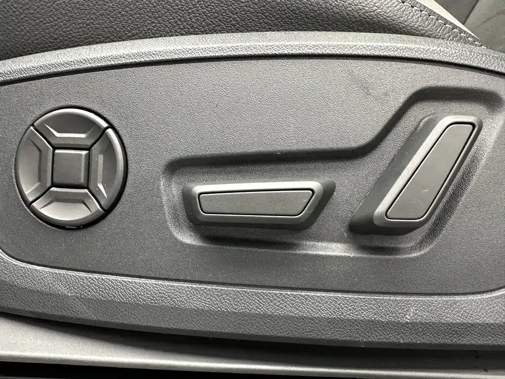 Audi Q3 2022 — фото 13