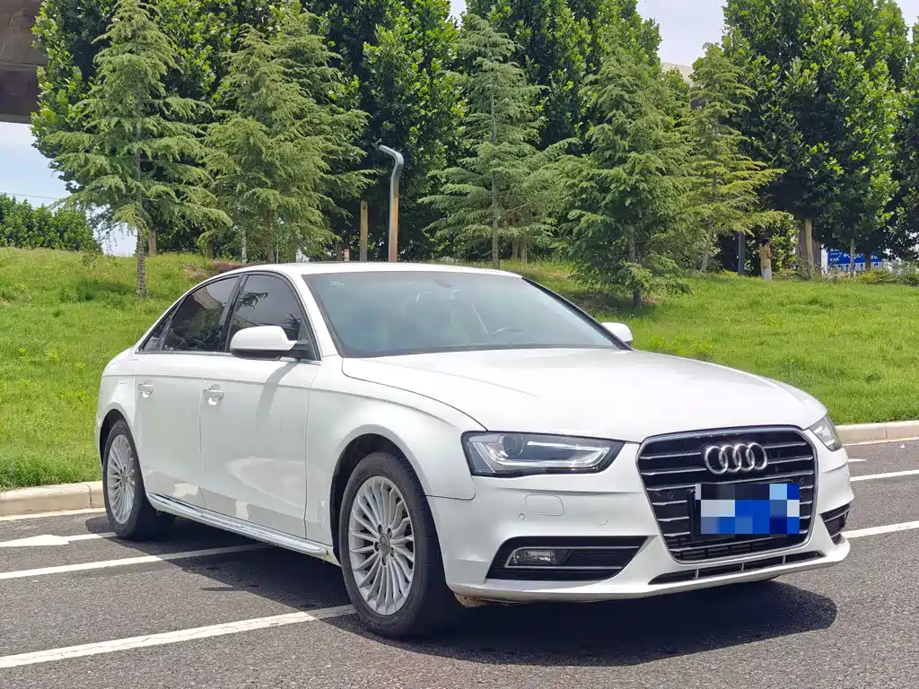 Audi A4L 2016