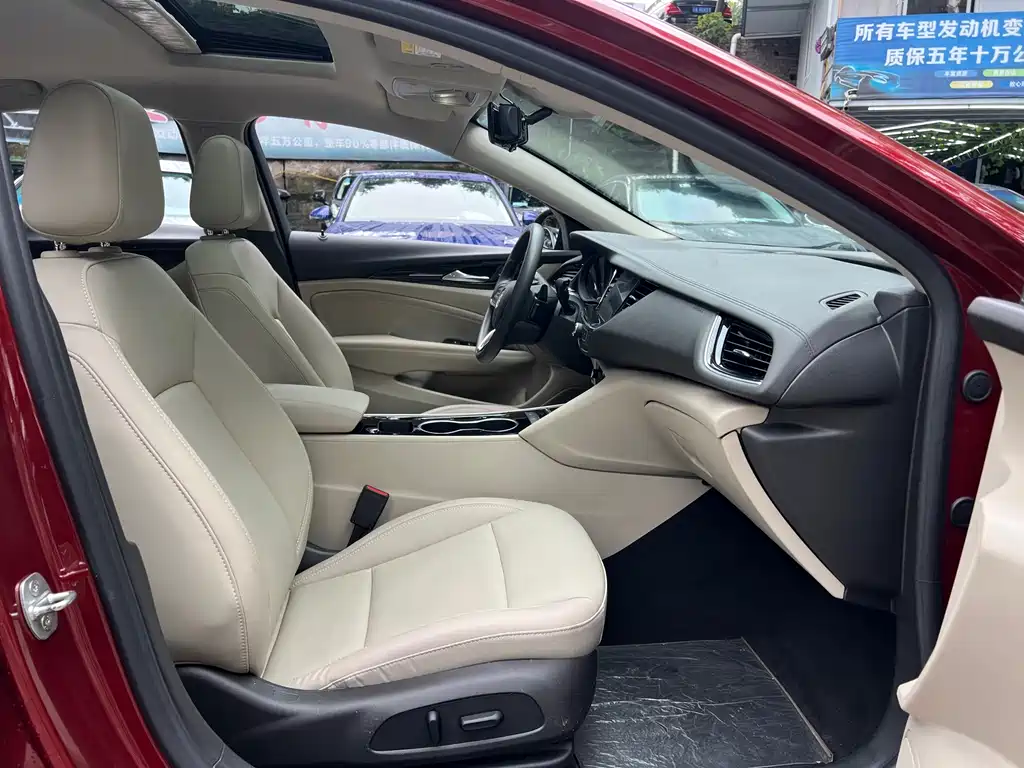 Buick Regal 2022 — фото 10