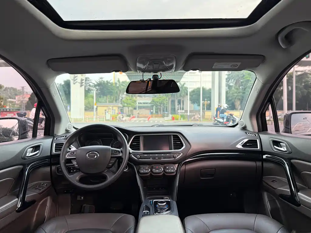GAC Motor GS4 Hybrid 2019 — фото 10