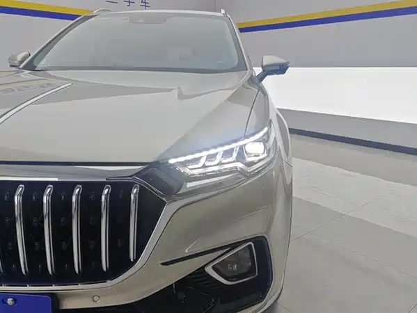 Hongqi HS5 2022