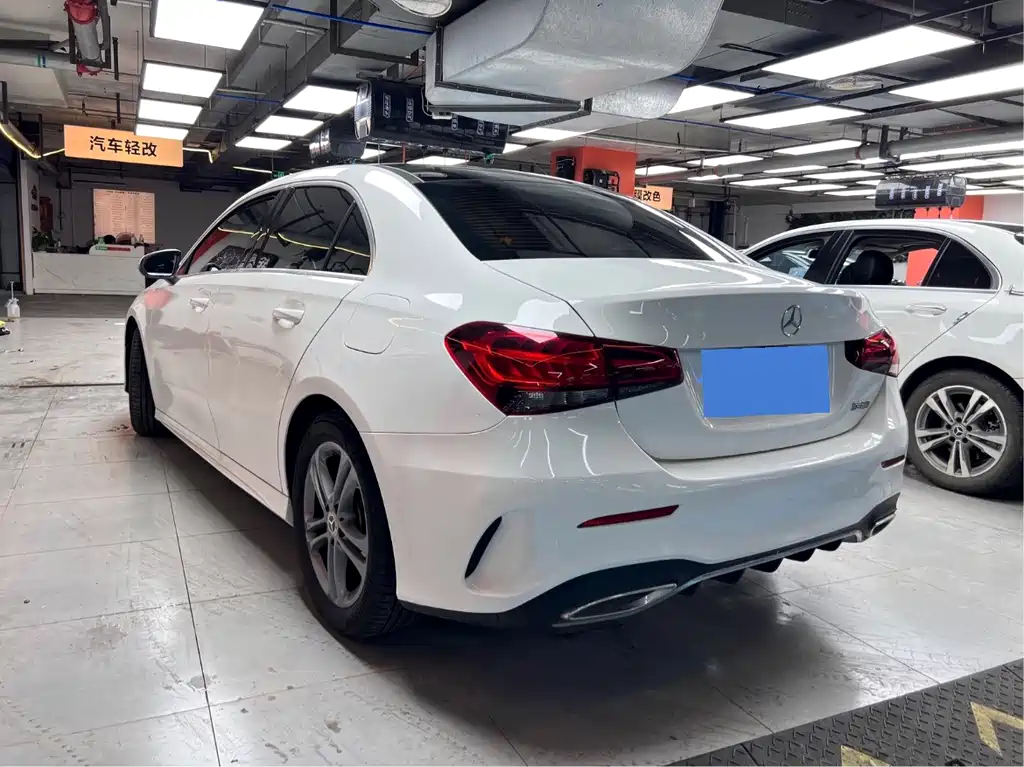 Mercedes-Benz A-Class 2022 — фото 14