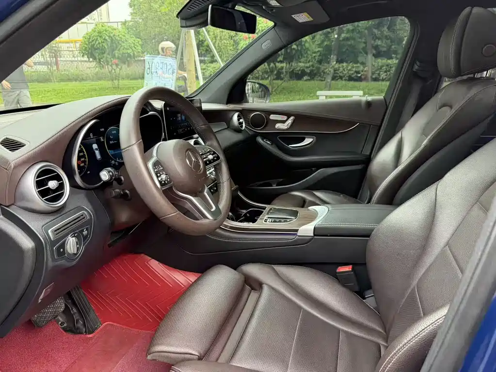 Mercedes-Benz GLC 2021