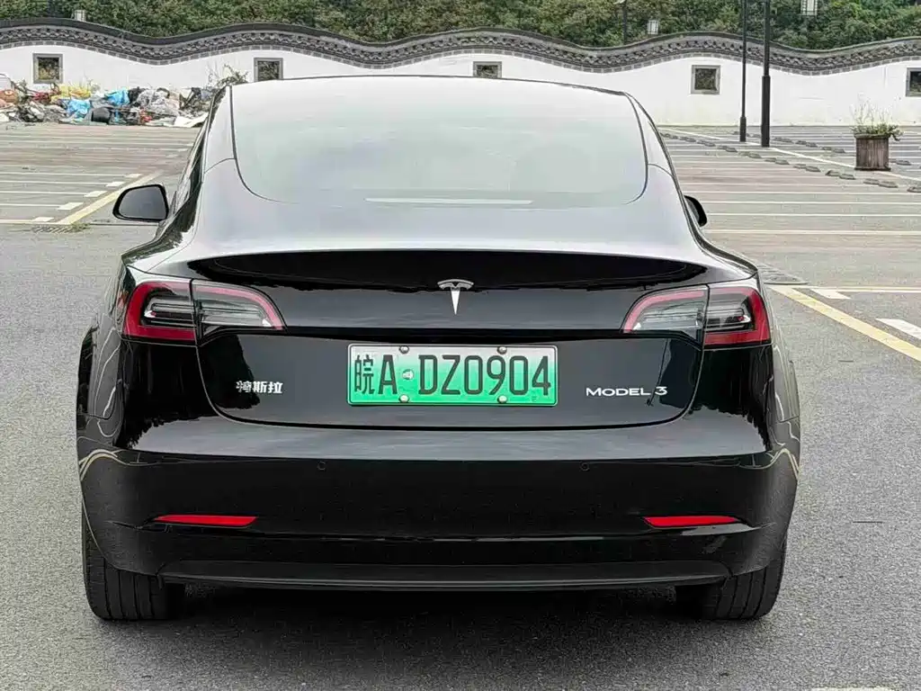 Tesla Model 3 2023 — фото 9