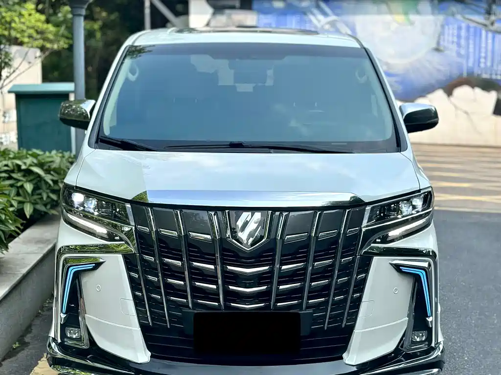 Toyota Alphard 2017 — фото 6