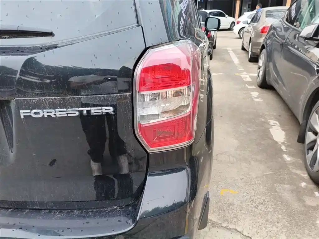 Subaru Forester 2016 — фото 8