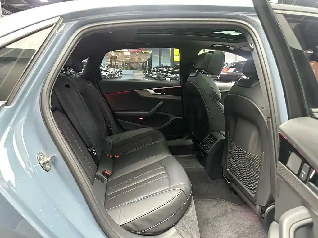 Audi A4L 2022
