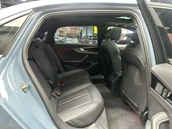 Audi A4L 2022