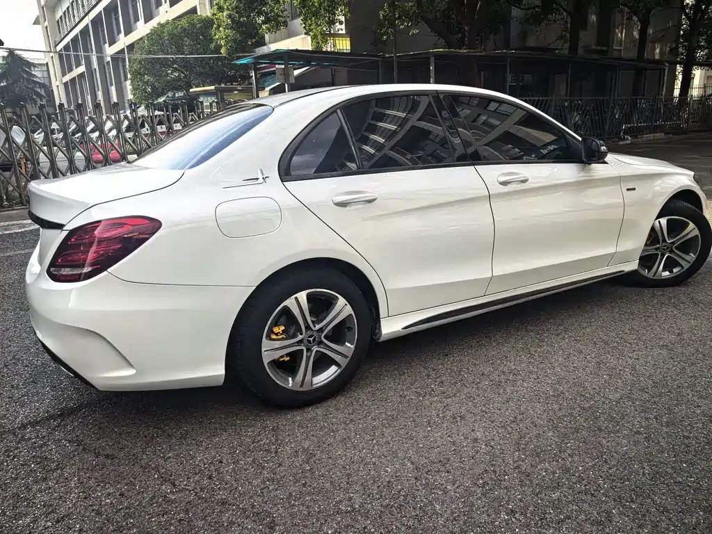Mercedes-Benz C-Class 2015 — фото 26