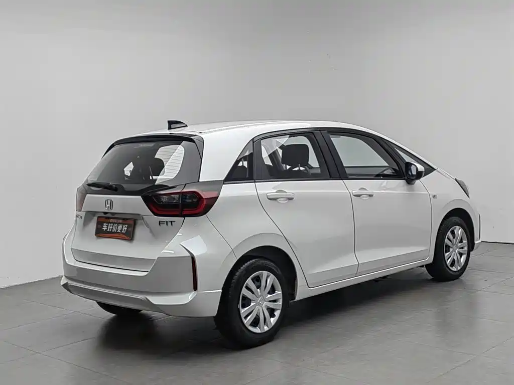 Honda Fit 2023 — фото 2