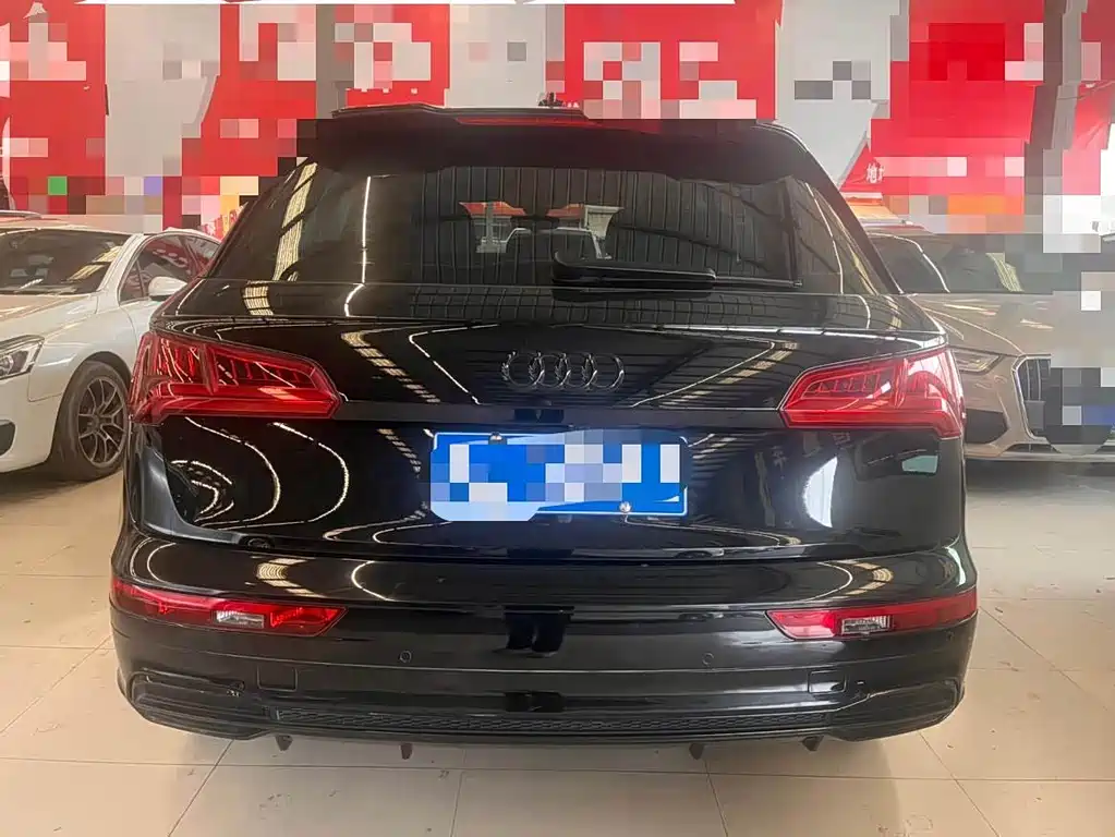 Audi Q5L 2019 — фото 14