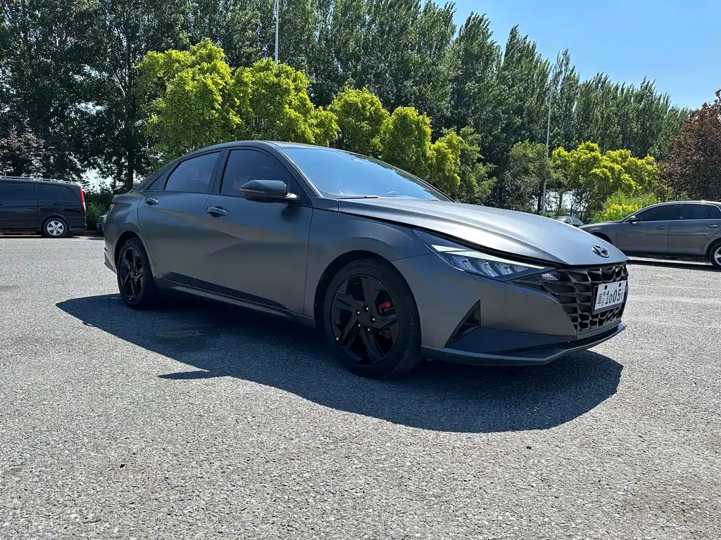 Hyundai Elantra 2023
