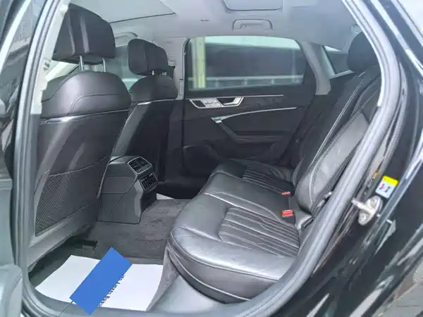 Audi A6L 2021