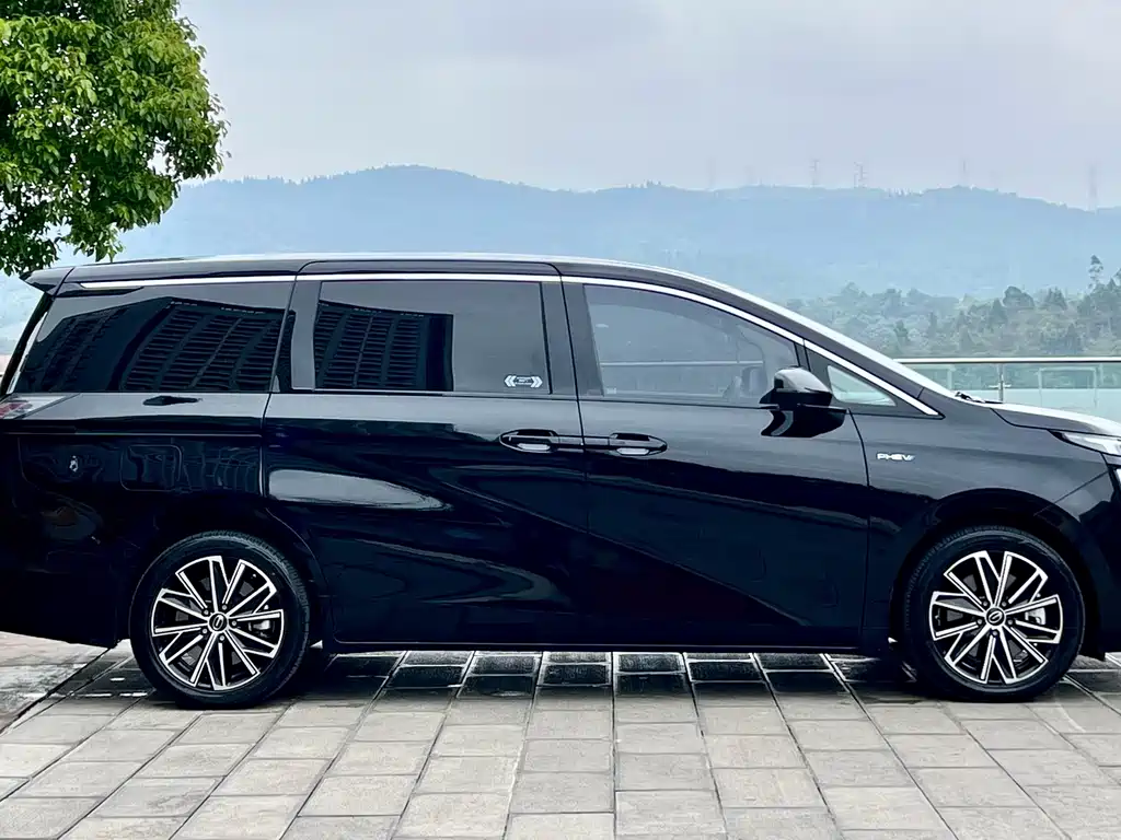 GAC Motor Trumpchi E8 2024 — фото 4