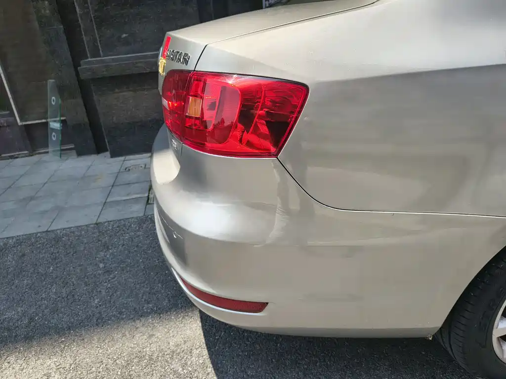 Volkswagen Sagitar 2013