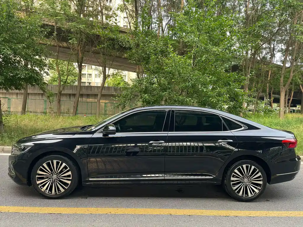 Volkswagen Passat 2019 — фото 3