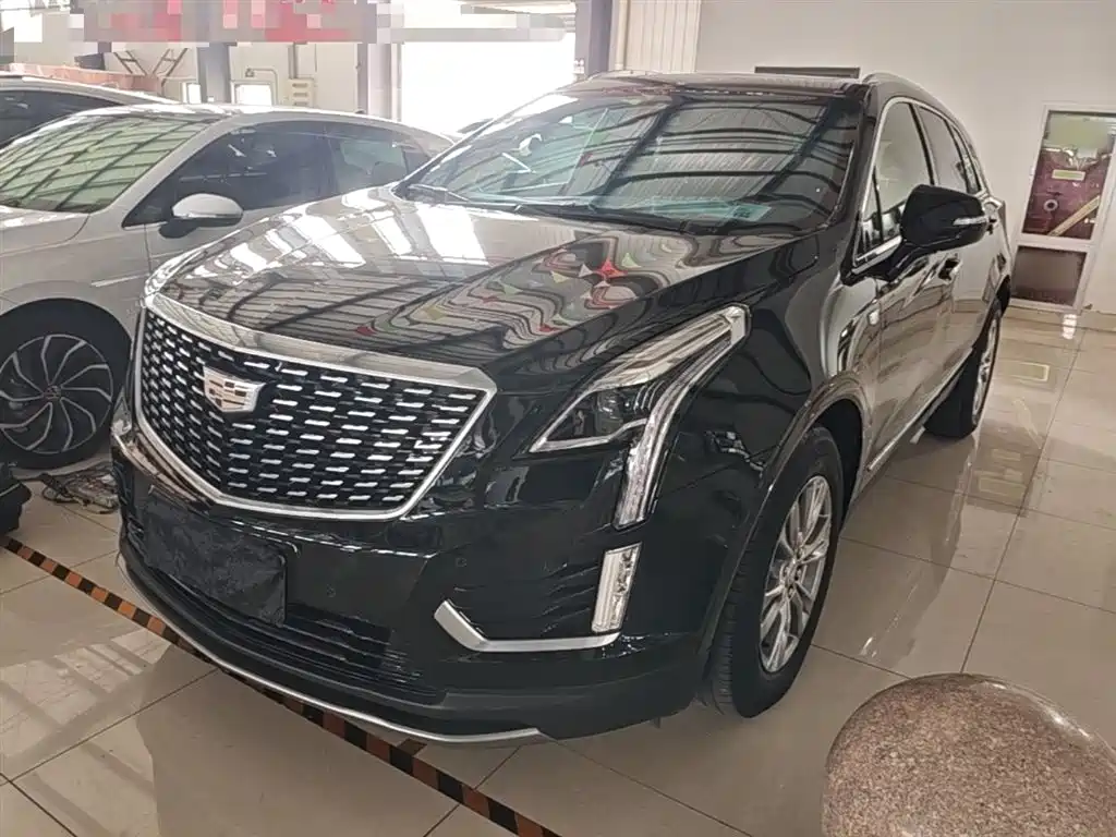 Cadillac XT5 2020 — фото 1