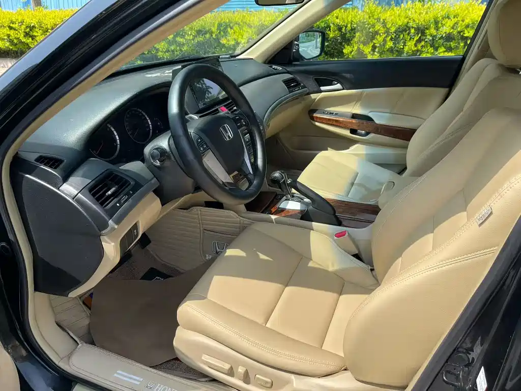 Honda Accord 2011