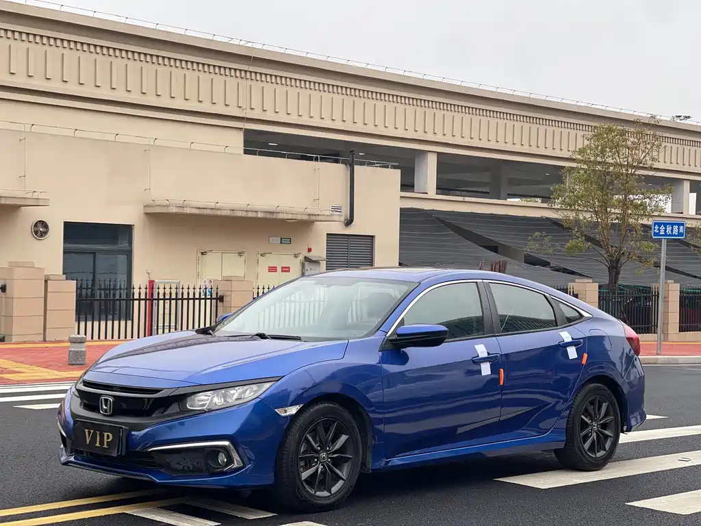 Honda Civic 2019 — фото 1