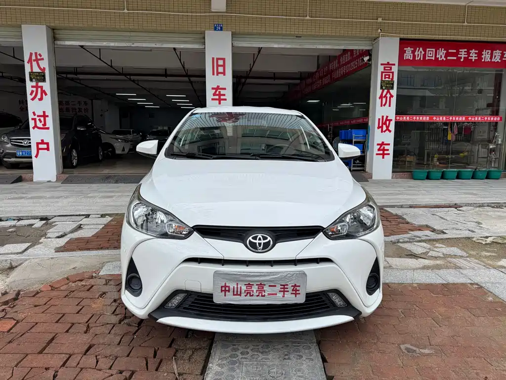 Toyota Yaris L 2019 — фото 2
