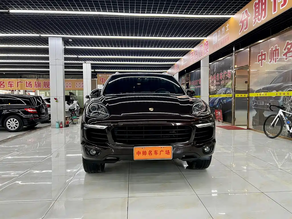 Porsche Cayenne 2017 — фото 2