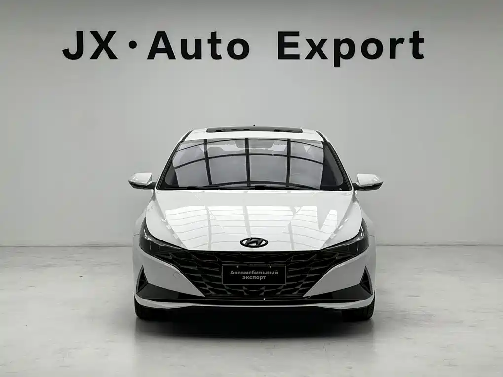 Hyundai Elantra 2022 — фото 2
