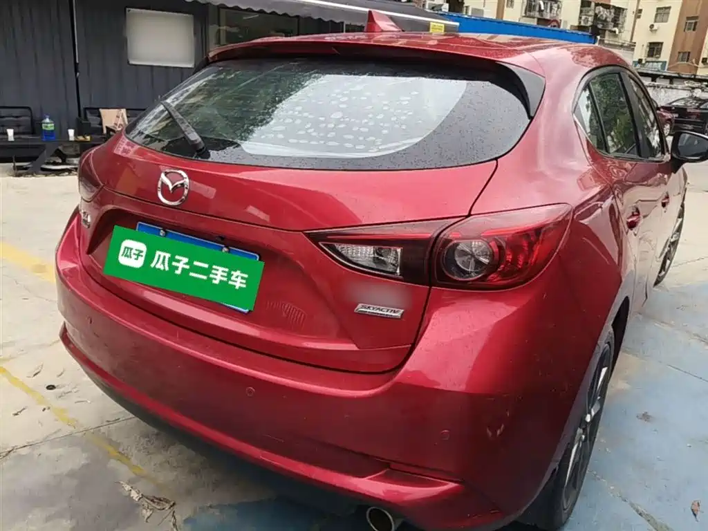 Mazda 3 Axela 2018 — фото 7