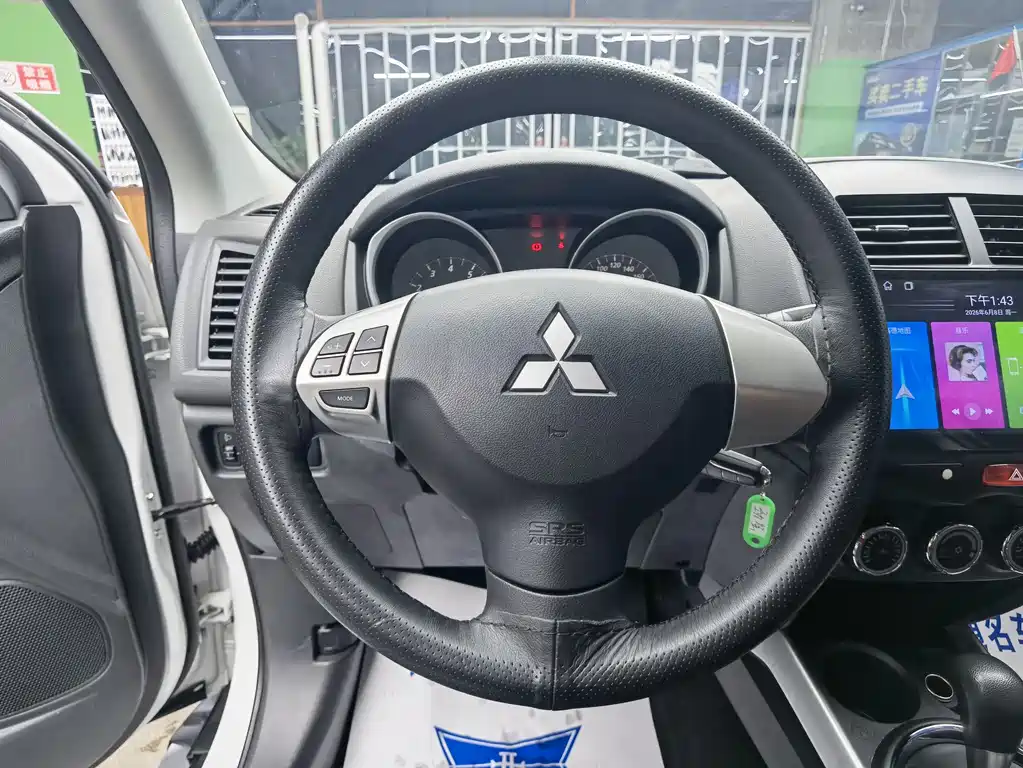 Mitsubishi ASX 2016 — фото 10