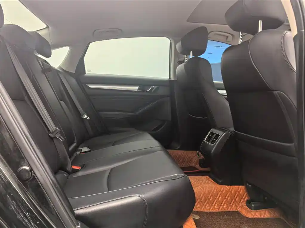 Honda Accord 2021 — фото 12