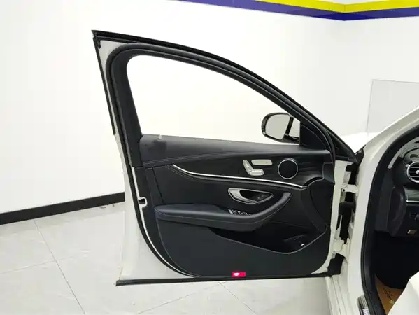 Mercedes-Benz E-Class 2019