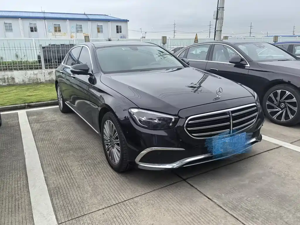 Mercedes-Benz E-Class 2023