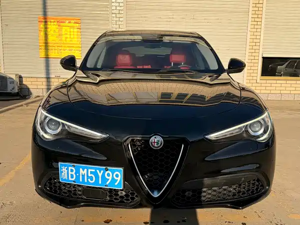 Alfa Romeo Stelvio 2019