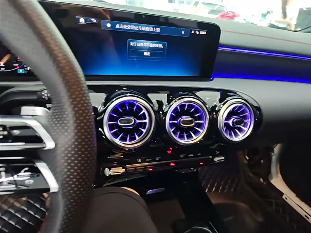 Mercedes-Benz A-Class 2023 — фото 13
