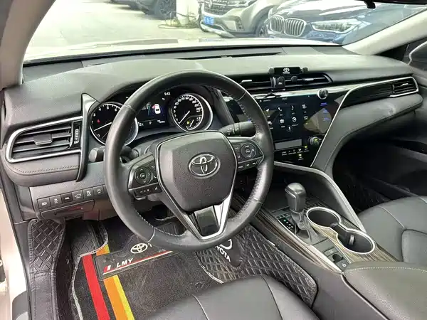 Toyota Camry 2021