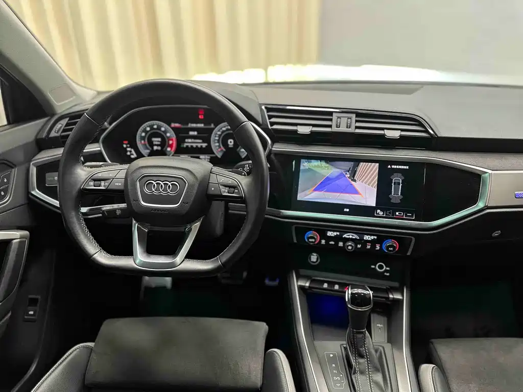 Audi Q3 2022 — фото 20