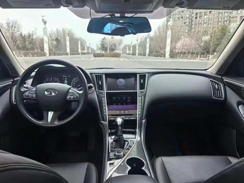 Infiniti Q50L 2016