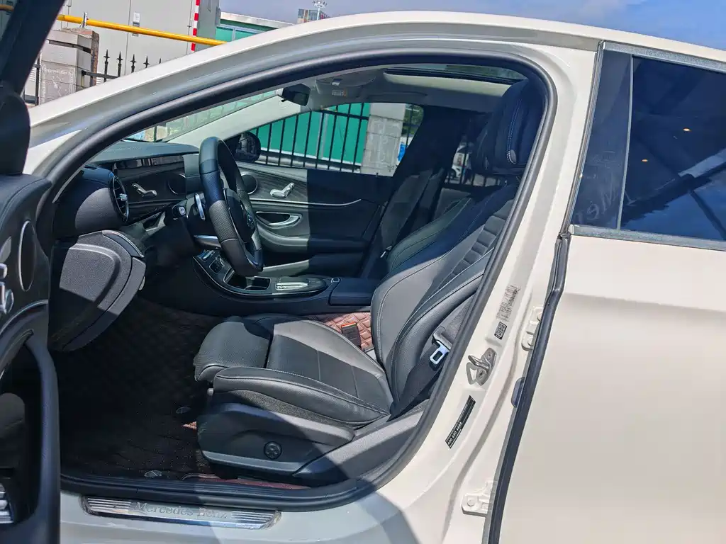 Mercedes-Benz E-Class 2020