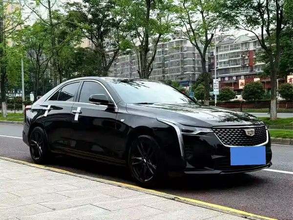 Cadillac CT4 2022