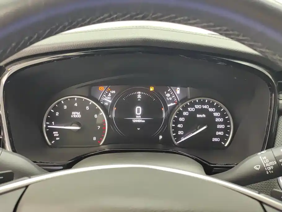 Cadillac XT5 2018 — фото 14