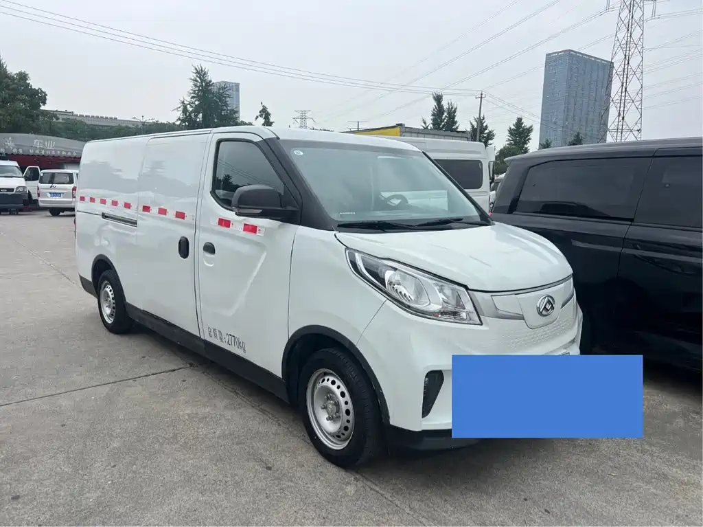 Maxus EV30 2023