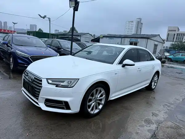 Audi A4L 2018