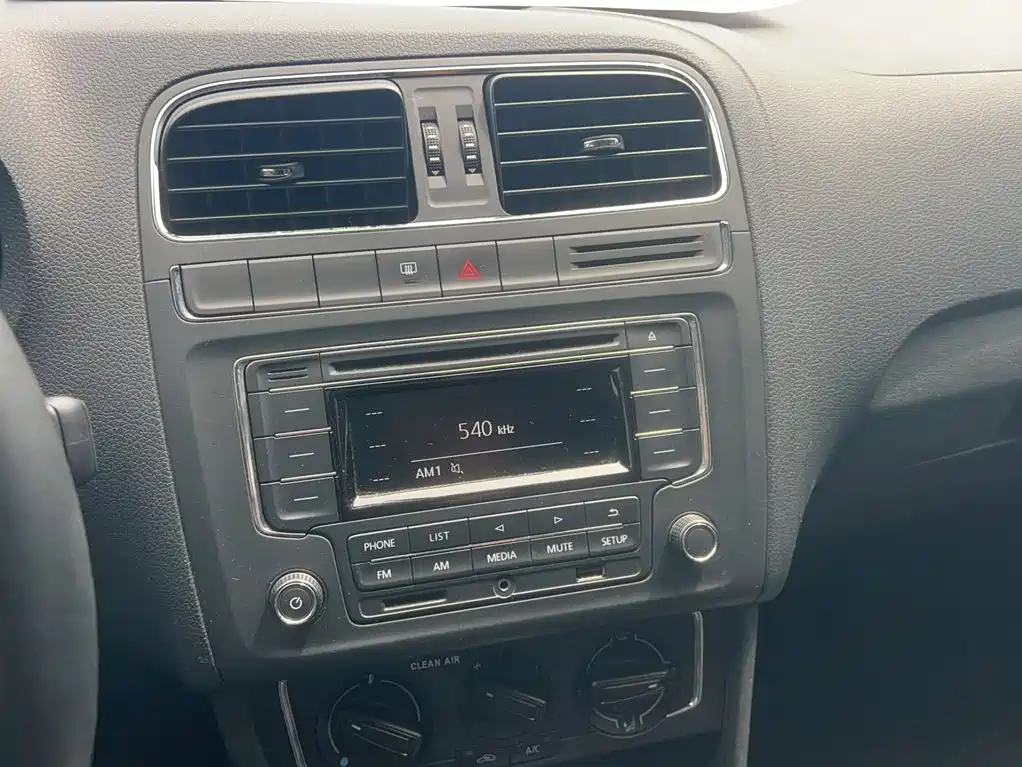 Volkswagen Polo 2016