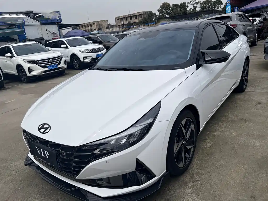 Hyundai Elantra 2020