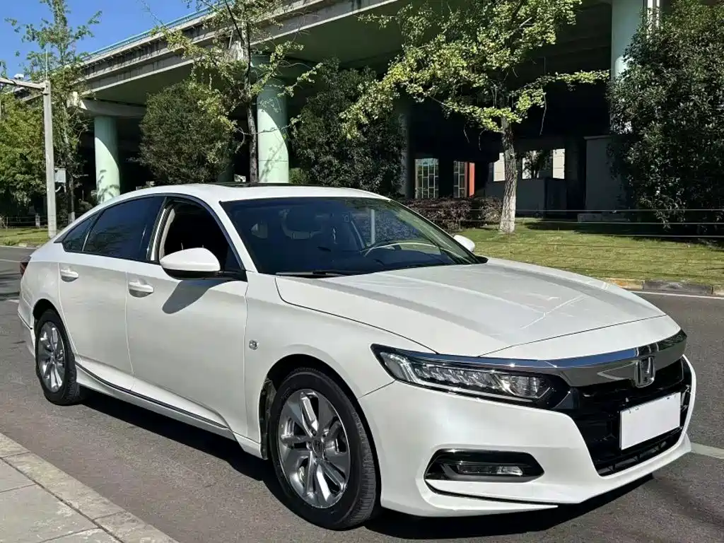 Honda Accord 2020 — фото 22