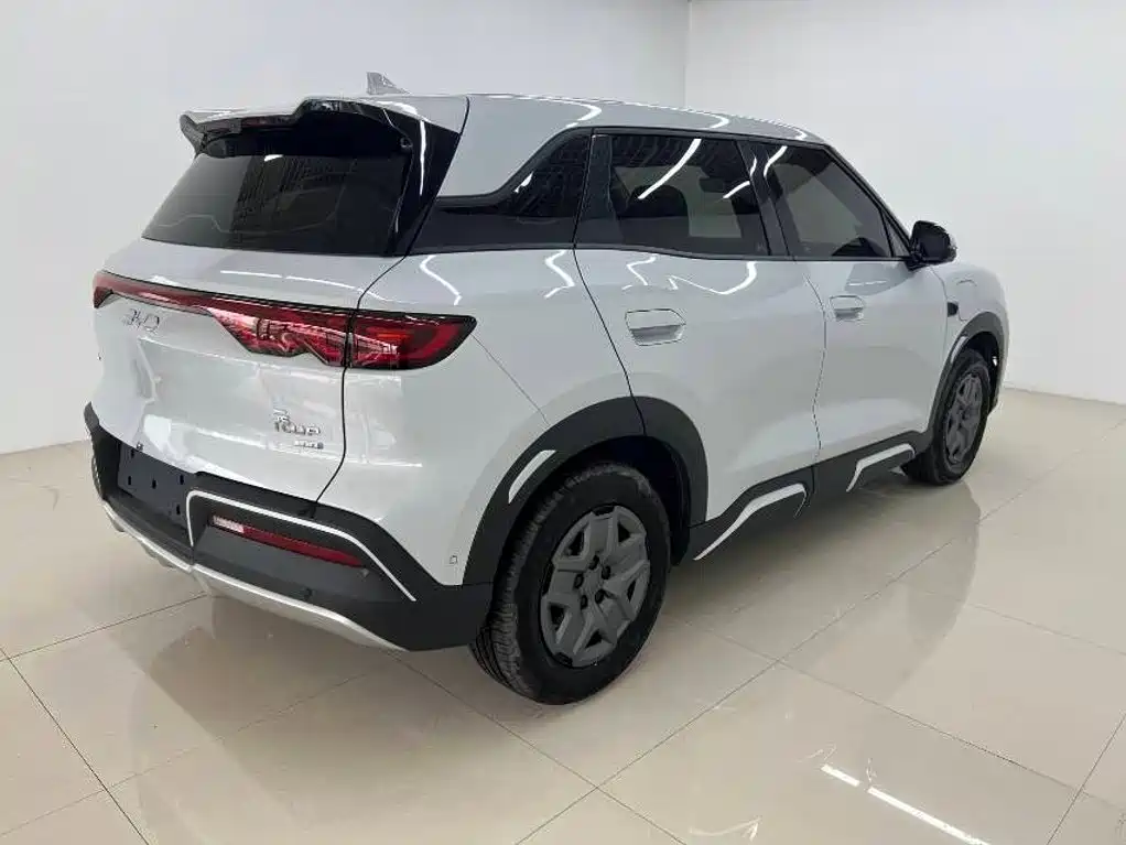 BYD Yuan UP 2025