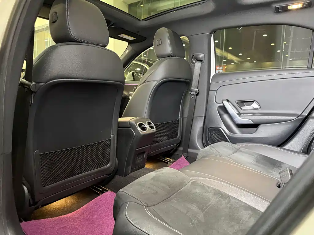 Mercedes-Benz A-Class 2020 — фото 15