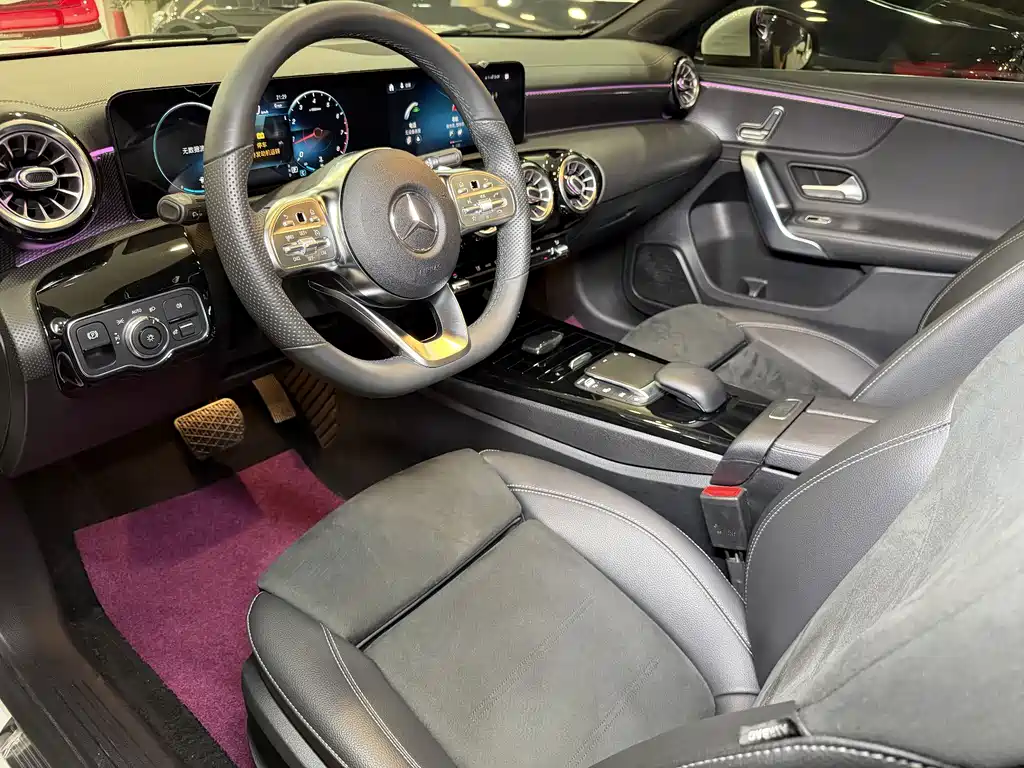 Mercedes-Benz A-Class 2020 — фото 14