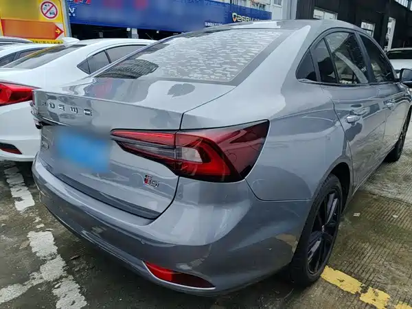 Roewe i5 2019